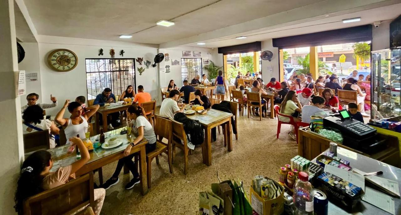 Habitacion Sencilla Con Desayuno - La Casona Hotel Ла Пинтада Екстериор снимка