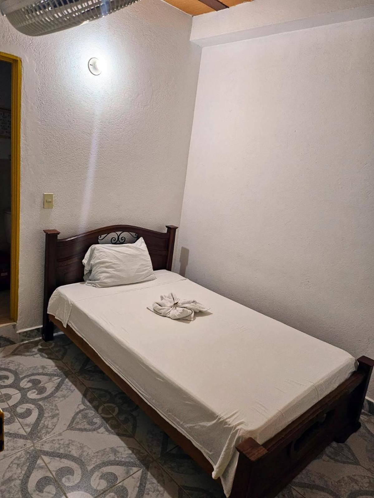 Habitacion Sencilla Con Desayuno - La Casona Hotel Ла Пинтада Екстериор снимка